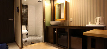 Lineplus Hotel Gimpo Esterno foto