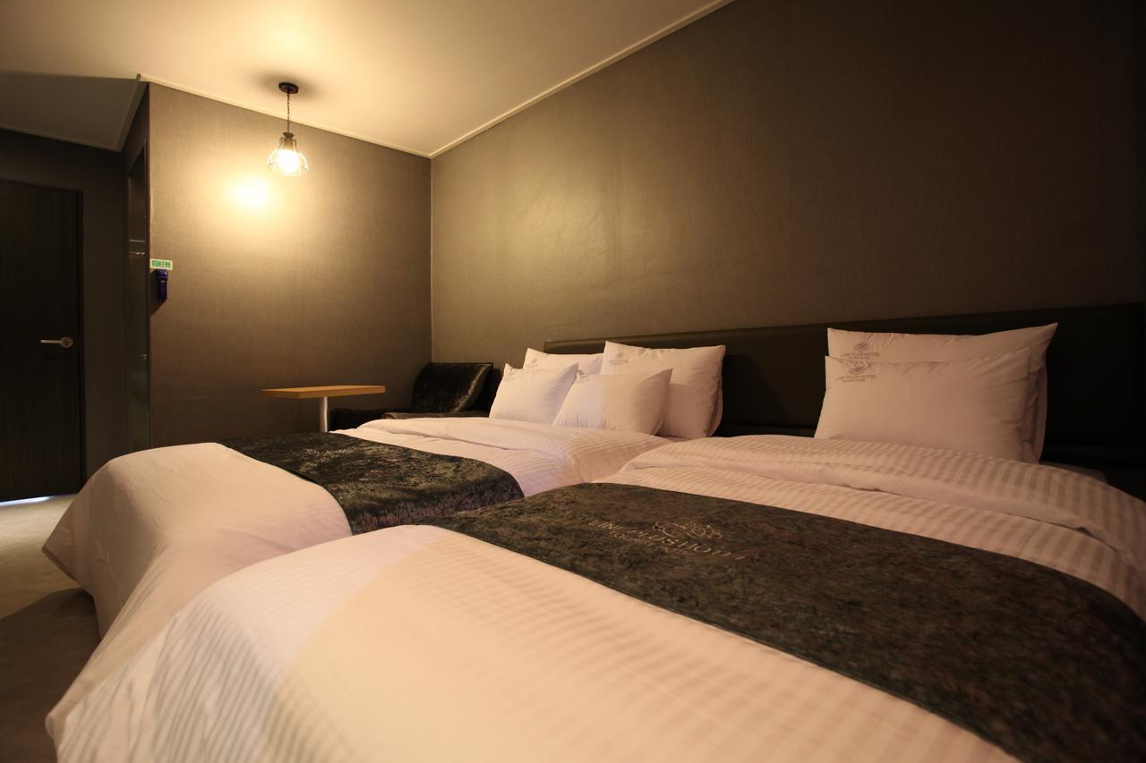 Lineplus Hotel Gimpo Esterno foto